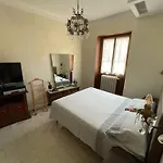 Mama's *