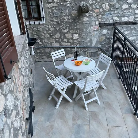 Mama's Apartament *
